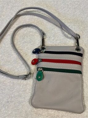 Vera Pelle Mini Crossbody bag Gray Adjustable Strap Zip Pockets Attach to Belt